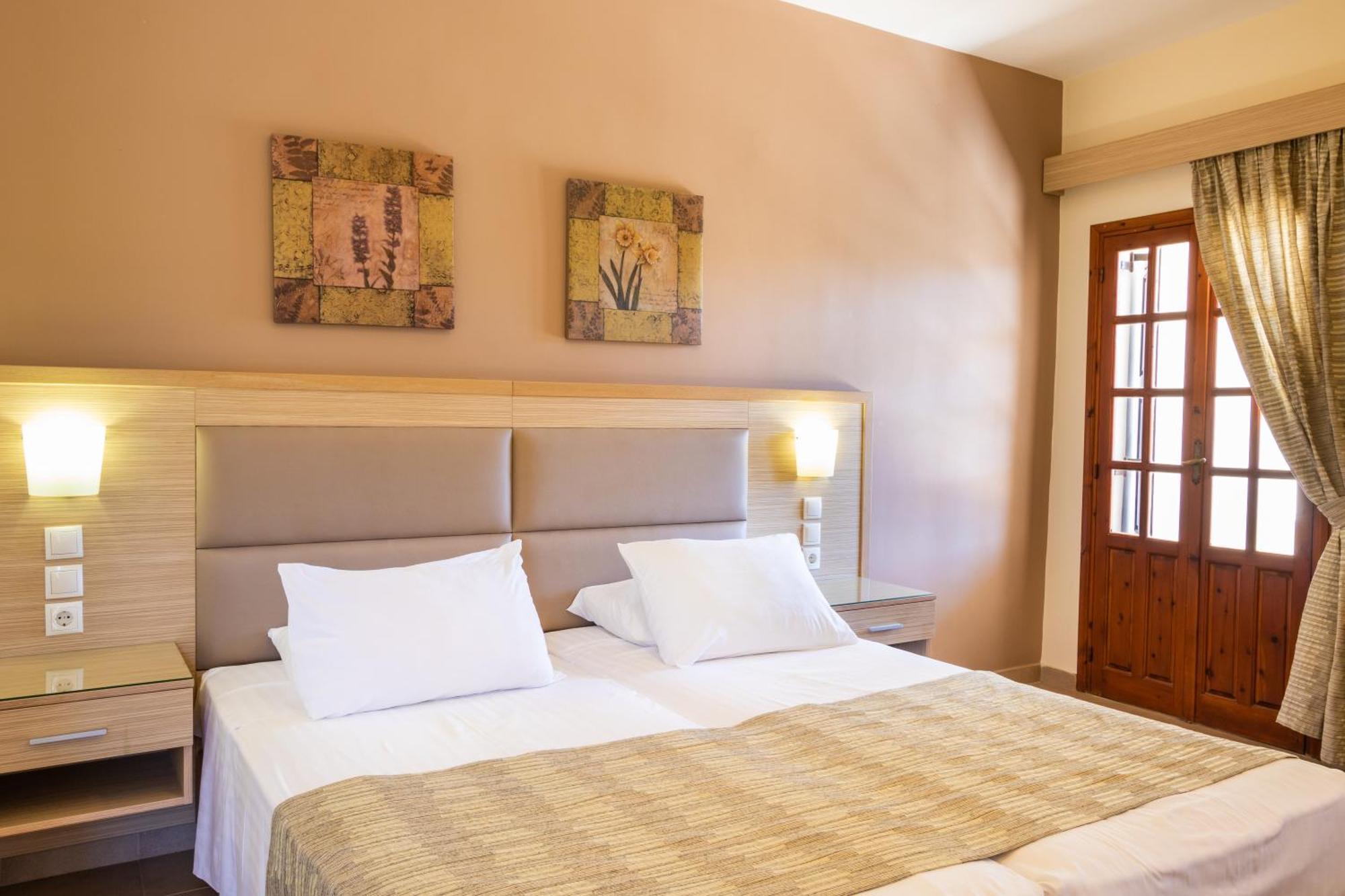 Aphrodite Luxury Studios & Apartments Karpathos Exterior foto